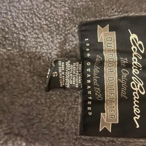 EDDIE BAUER MEN’S CREAM JACKET